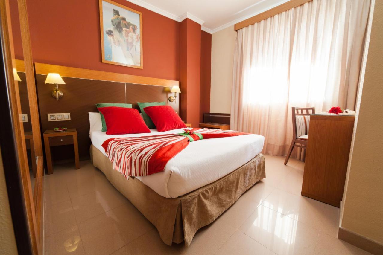 Hotel Regio 2 Cadiz Exterior photo