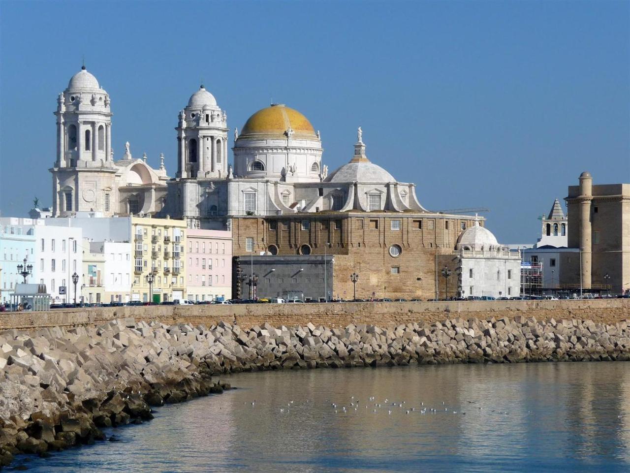 Hotel Regio 2 Cadiz Exterior photo